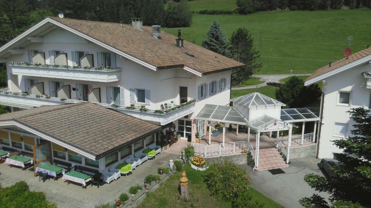 Hotel Moserhof Terento Bagian luar foto